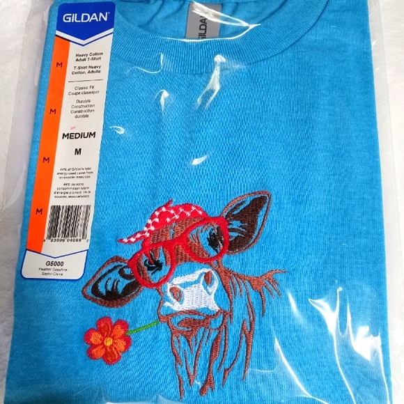 Embroidered Momma Cow T Shirt - Picture 1 of 1